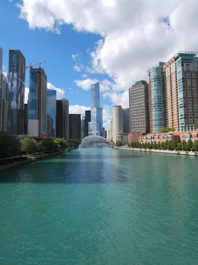 cropped-Best-10-Places-to-Visit-in-Chicago-5.jpg